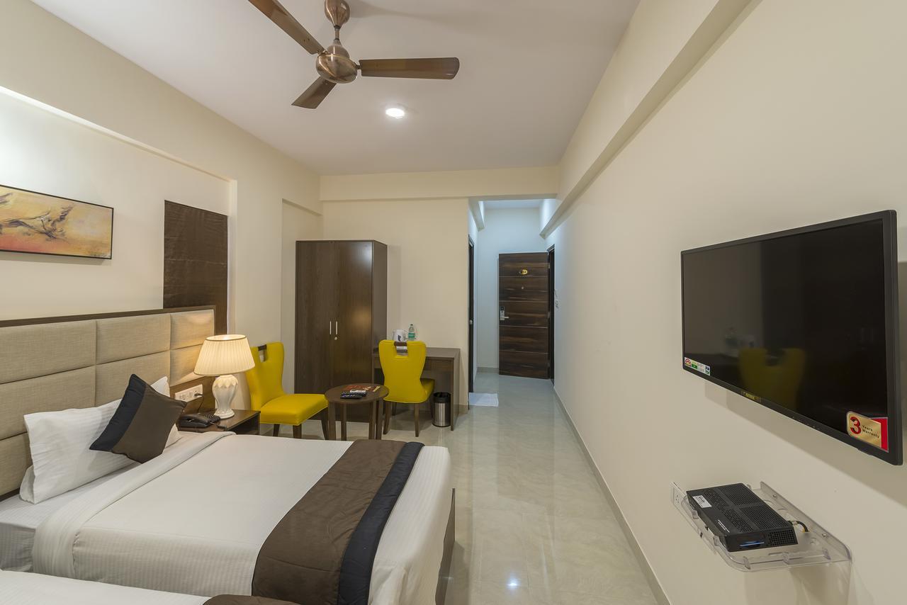 Hotel Daffodil Delight - Manyata Tech Park Bangalore Esterno foto